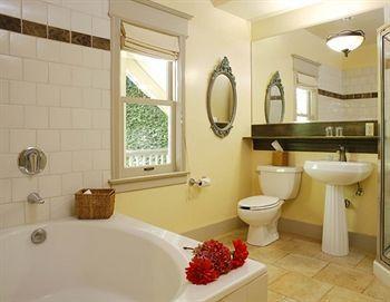 Mill Valley Inn Hotel