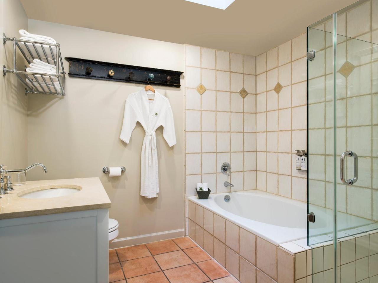 Mill Valley Inn Hotel 3*
